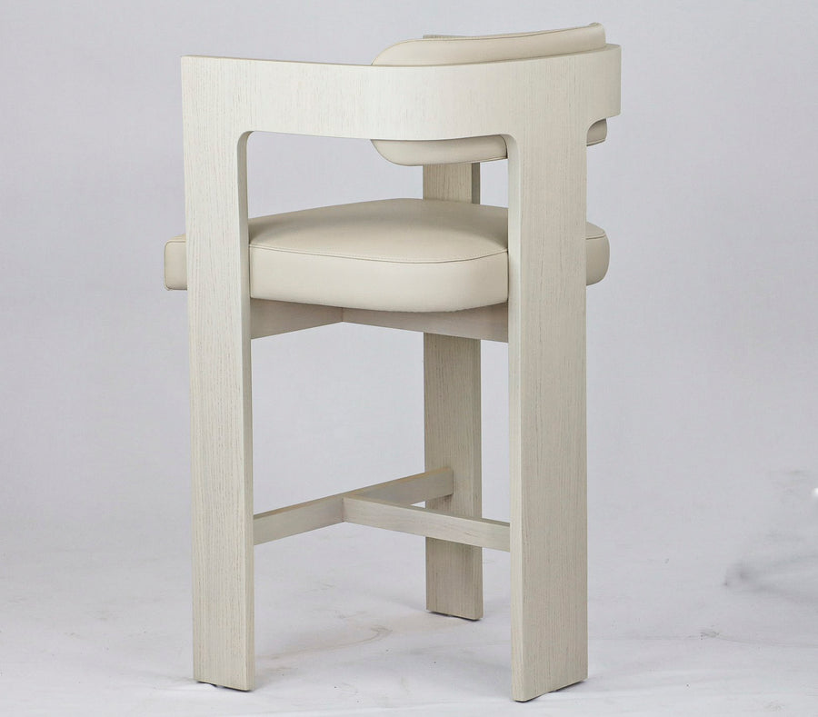 Baron Stool – Amour Leserene Edition
