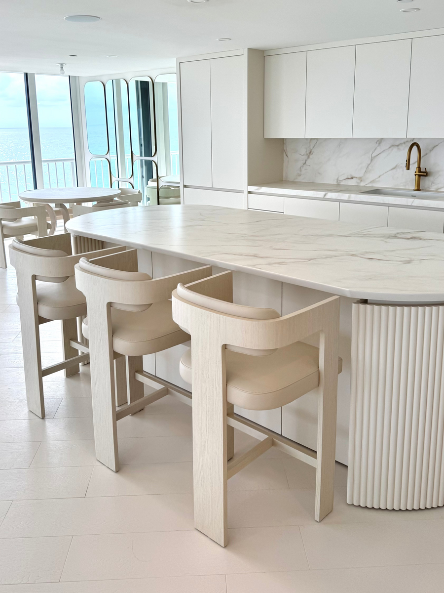 Baron Stool – Amour Leserene Edition