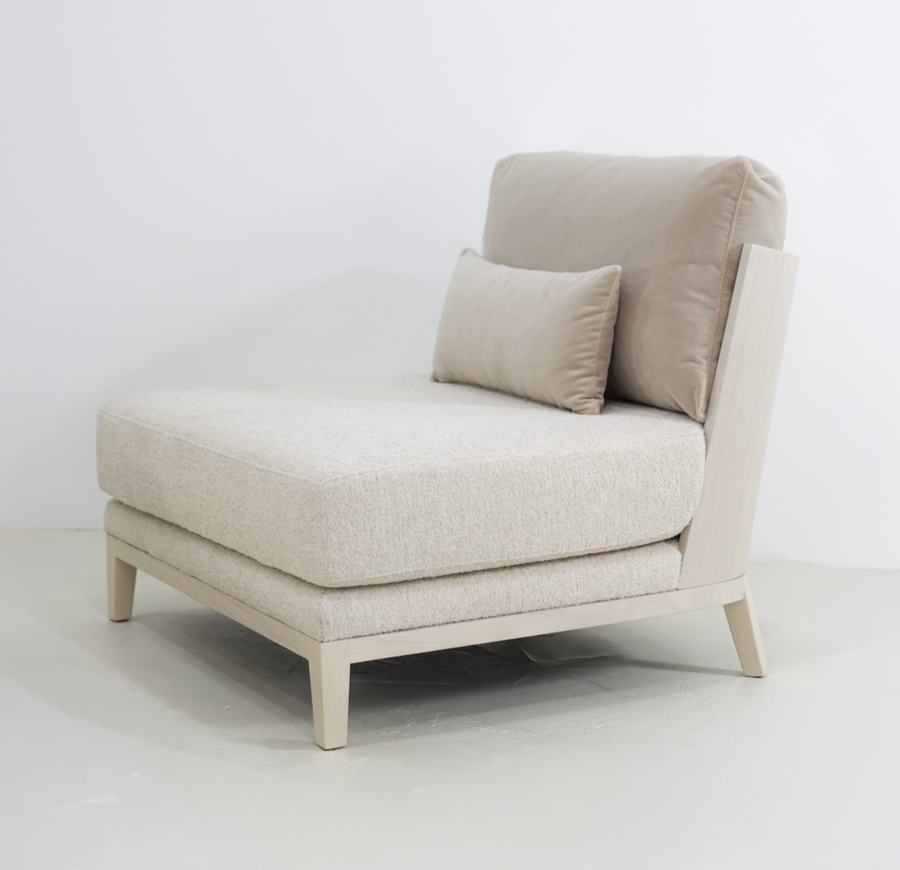 Rivera Lounge Chair - Washed Oak Wood Edition